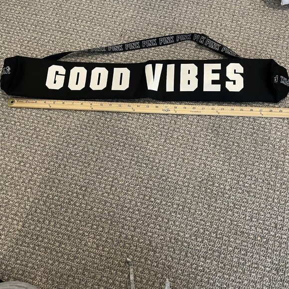 NWT Victorias Secret Pink Cooler Sling Can  Insulated Carrier Good Vibes Black - Picture 6 of 6